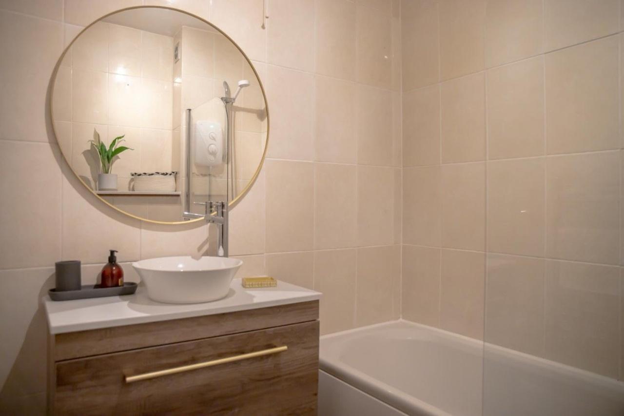 Guestready - Homely Leeds City Apartment Sleep 4 Meanwood Exterior photo
