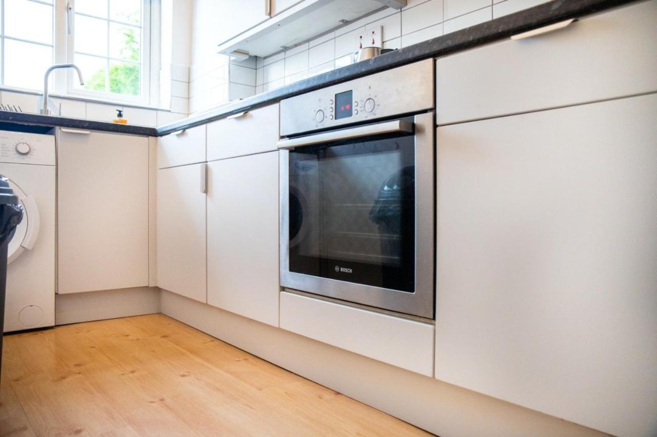 Guestready - Homely Leeds City Apartment Sleep 4 Meanwood Exterior photo