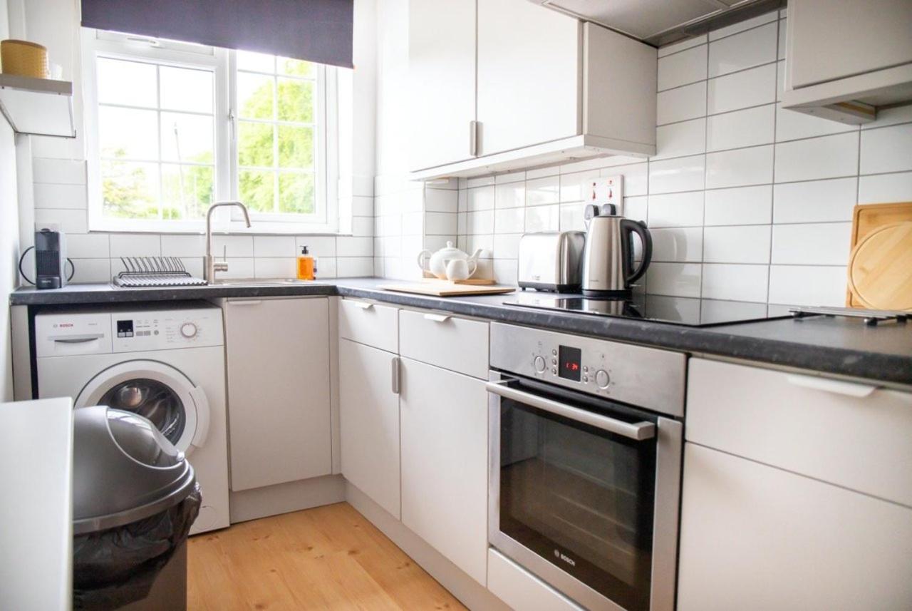 Guestready - Homely Leeds City Apartment Sleep 4 Meanwood Exterior photo